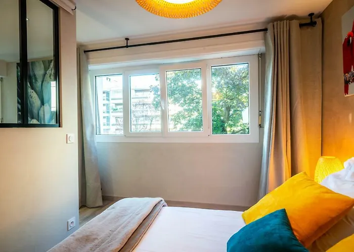 Le Chatelet- Parking Gratuit - Cosy Et Design - A 10 Mn De Geneve