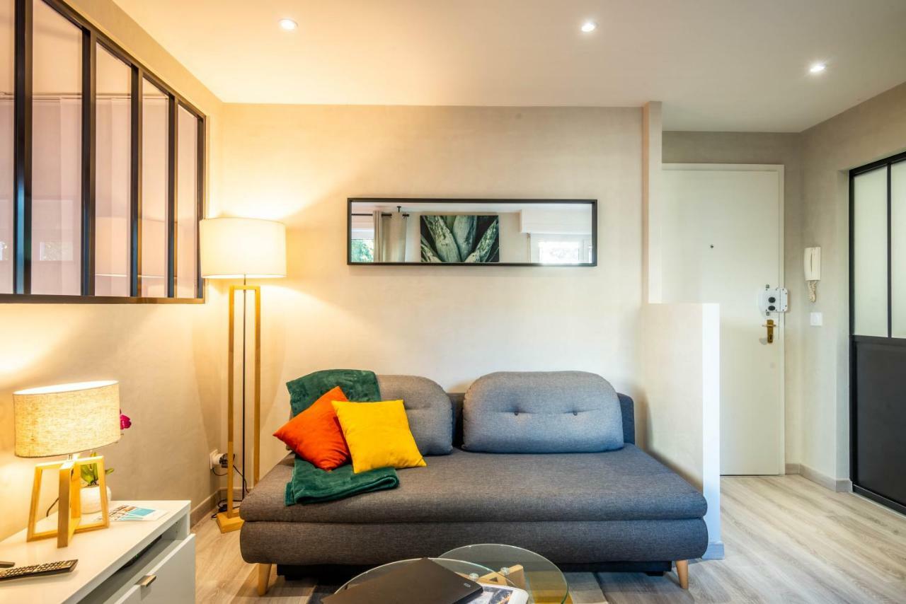 Le Chatelet- Parking Gratuit - Cosy Et Design - A 10 Mn De Geneve Annemasse