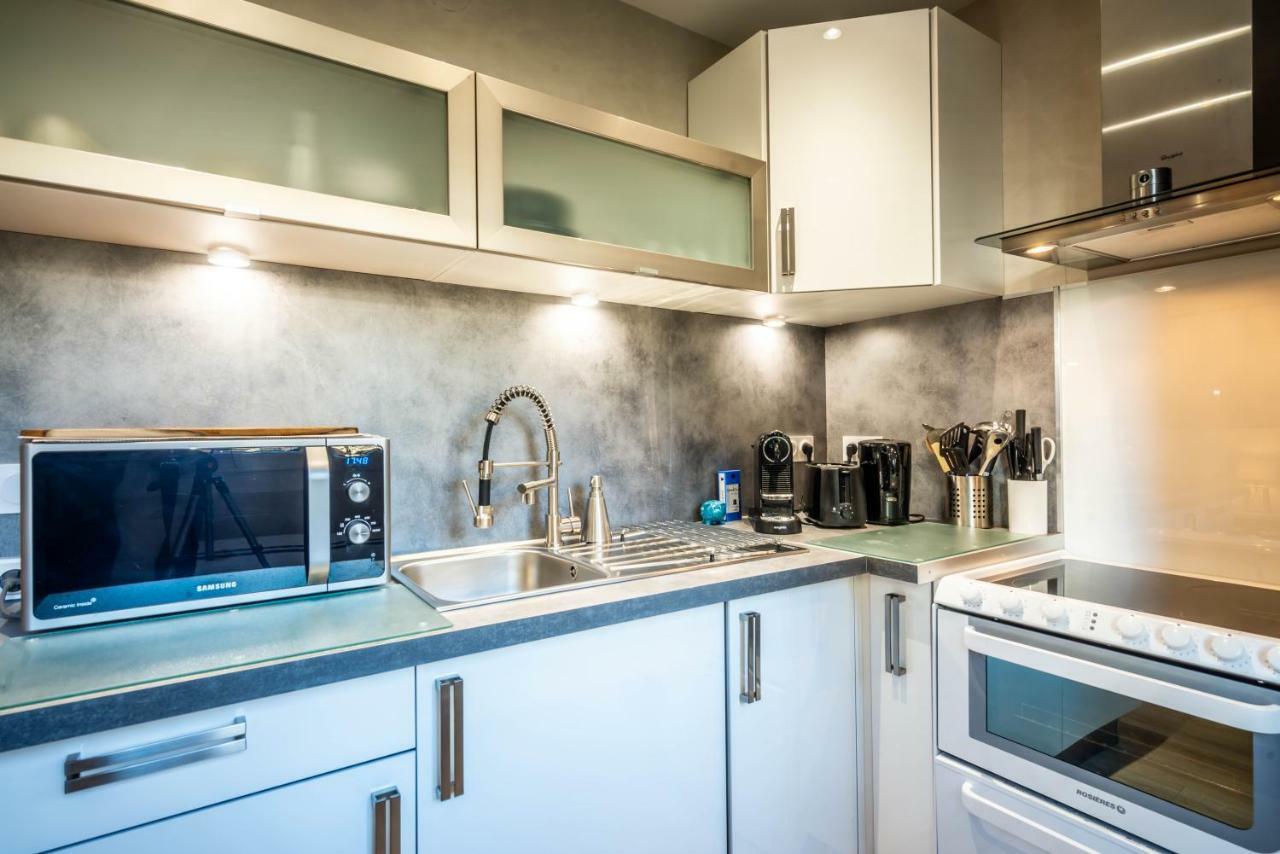 Le Chatelet- Parking Gratuit - Cosy Et Design - A 10 Mn De Geneve * Annemasse