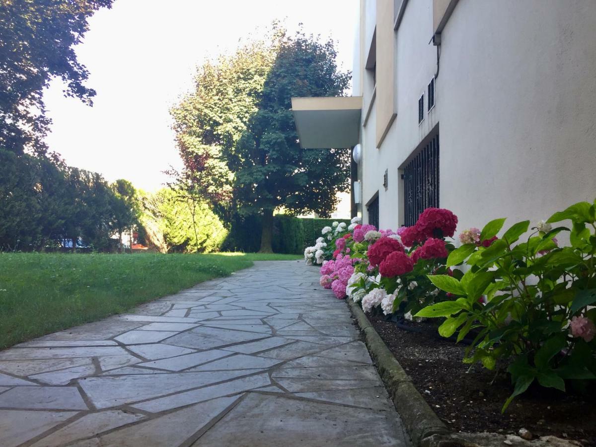 Apartment Le Chatelet- Parking Gratuit - Cosy Et Design - A 10 Mn De Geneve *